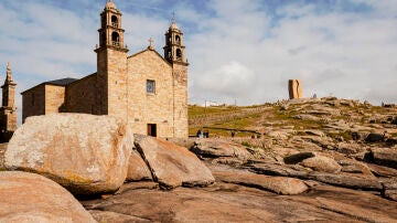 Santuario da Virxe da Barca, en Mux&iacute;a