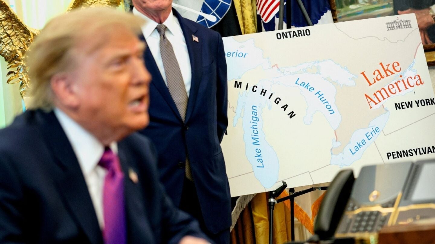 Donald Trump y el renombrado lago Am&eacute;rica