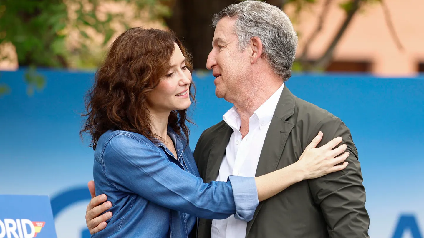 Isabel Díaz Ayuso y Alberto Núñez Feijóo. Isabel Díaz Ayuso y Alberto Núñez Feijóo.