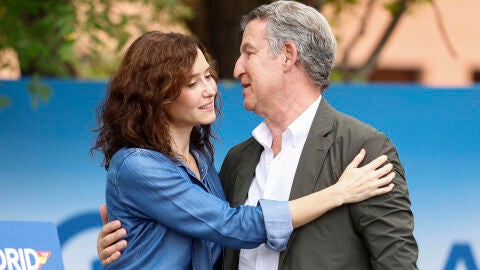 Isabel D&iacute;az Ayuso y Alberto N&uacute;&ntilde;ez Feij&oacute;o. 