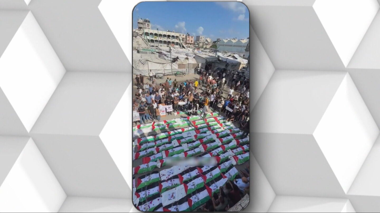 Recuperan los cad&aacute;veres de 55 palestinos sepultados en un bombardeo en 2023 en la ciudad de Gaza