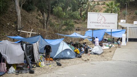 Campamento instalado a las puertas de la H&iacute;pica de Ceuta