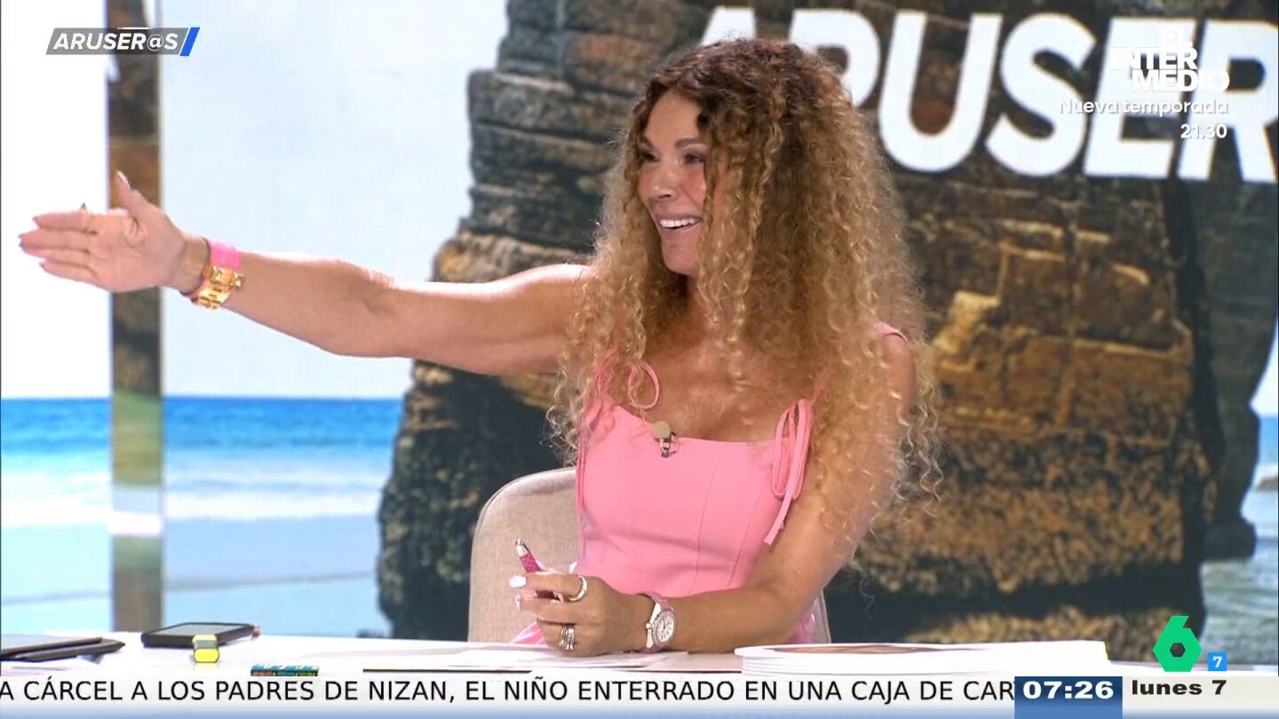 La inesperada 'pullita' de Alfonso Ar&uacute;s a Angie C&aacute;rdenas por su forma de aparcar: "Cuantas m&aacute;s plazas libres, peor escoge"