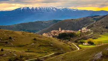 Santo Stefano di Sessanio, Italia Santo Stefano di Sessanio, Italia