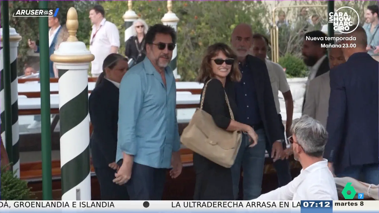 Penélope Cruz y Javier Bardem causan furor al llegar al Festival de Venecia para presentar 'Búnker' Penélope Cruz y Javier Bardem causan furor al llegar al Festival de Venecia para presentar 'Búnker'