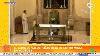 El cura de Valdepe&ntilde;as pone fin a las misas por YouTube: "No vamos a contribuir a que ofend&aacute;is a Dios"