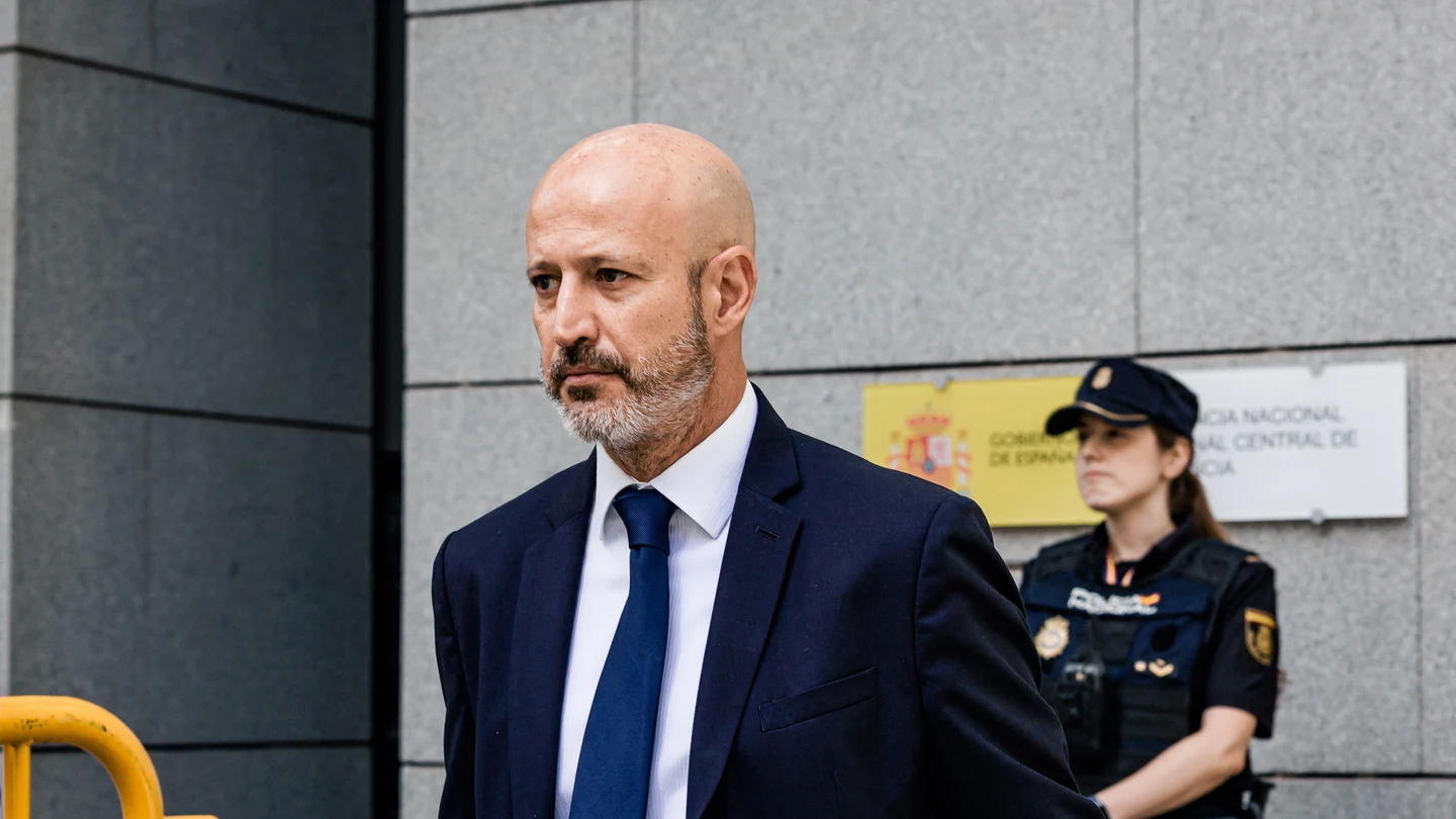 El exCEO de la aerolínea Plus Ultra Roberto Roselli a su salida de la Audiencia Nacional, a 8 de septiembre de 2026, en Madrid (España). El exCEO de la aerolínea Plus Ultra Roberto Roselli a su salida de la Audiencia Nacional, a 8 de septiembre de 2026, en Madrid (España).