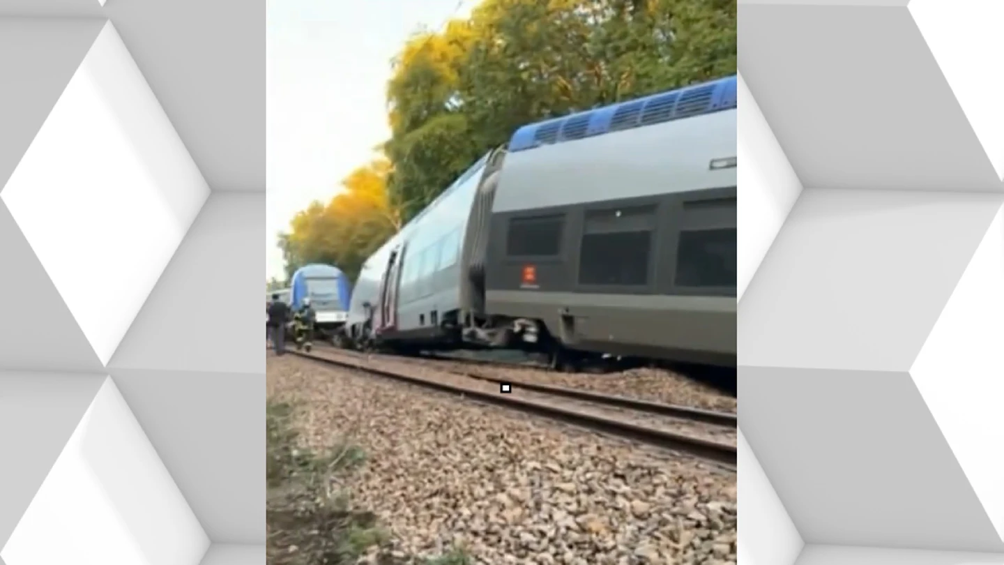 Descarrilamiento de un tren entre Rouen y Caen, en Normandía, al norte de Francia. Descarrilamiento de un tren entre Rouen y Caen, en Normandía, al norte de Francia.