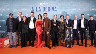 Reparto de la serie 'A la deriva'. 