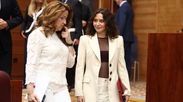 La presidenta de la Comunidad de Madrid, Isabel D&iacute;az Ayuso, y la consejera de Sanidad, F&aacute;tima Matute