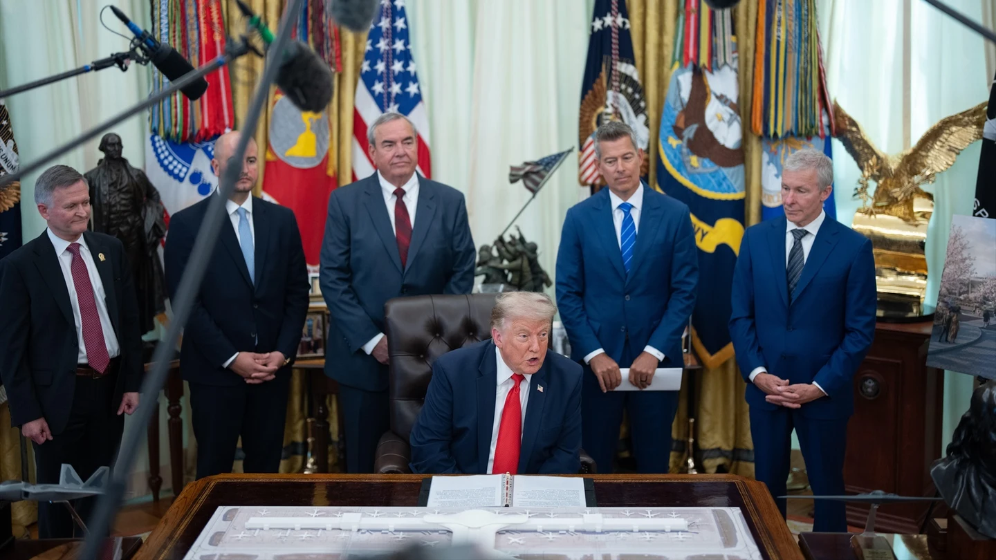 Trump y su particular persecución a la prensa: de su obsesión por las "fake news" al veto de la Casa Blanca Trump y su particular persecución a la prensa: de su obsesión por las "fake news" al veto de la Casa Blanca