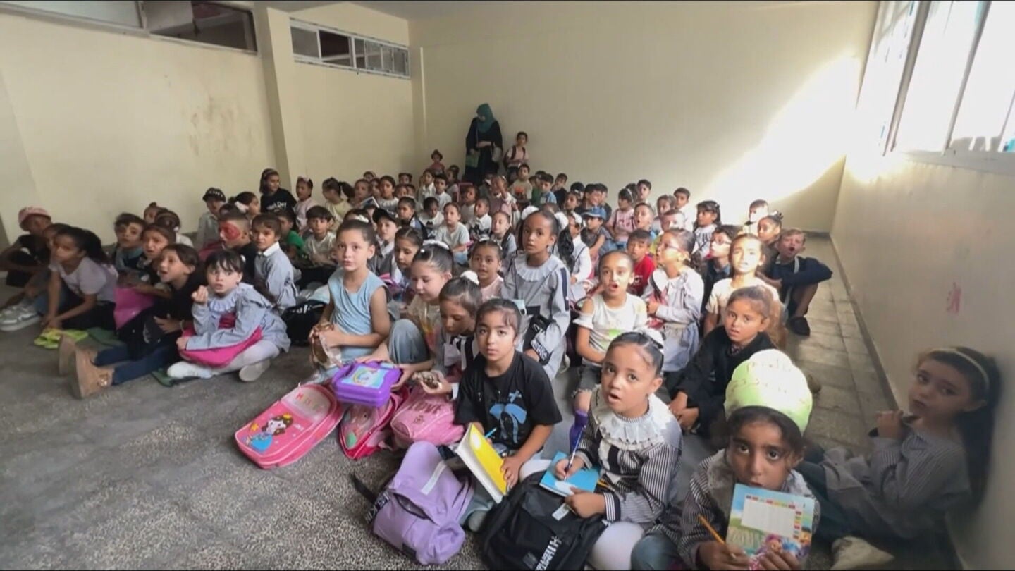 Los ni&ntilde;os de Gaza vuelven a la escuela entre escombros y miedo tras casi tres a&ntilde;os sin clases