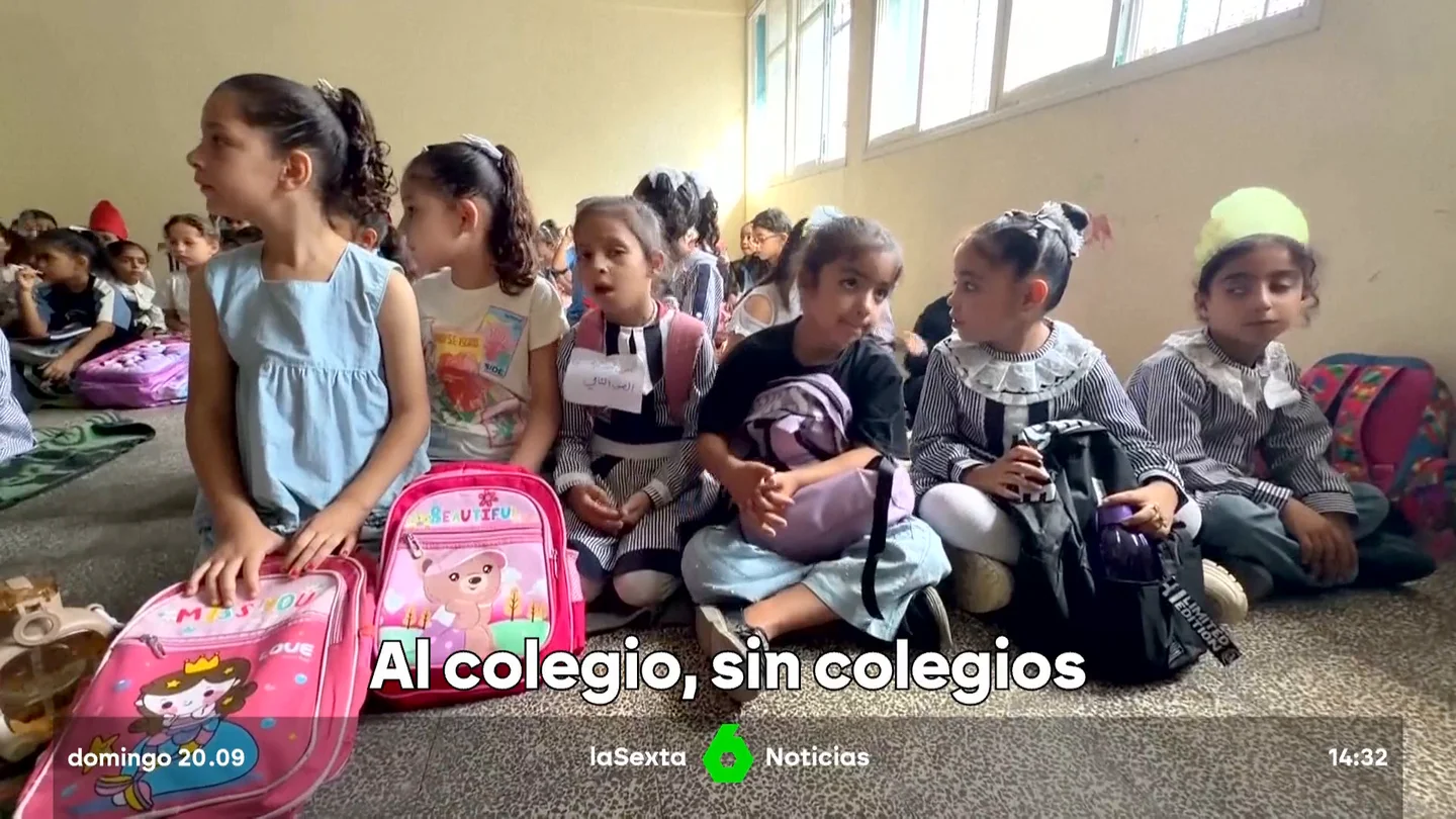 Los niños de Gaza vuelven a la escuela entre escombros y miedo tras casi tres años sin clases: "Solo conocen los bombardeos y la guerra" Los niños de Gaza vuelven a la escuela entre escombros y miedo tras casi tres años sin clases: "Solo conocen los bombardeos y la guerra"