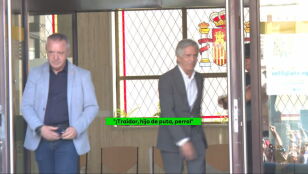 Entre abucheos, insultos de "maric&oacute;n", cobarde o traidor: as&iacute; han recibido a Marlaska en Ceuta
