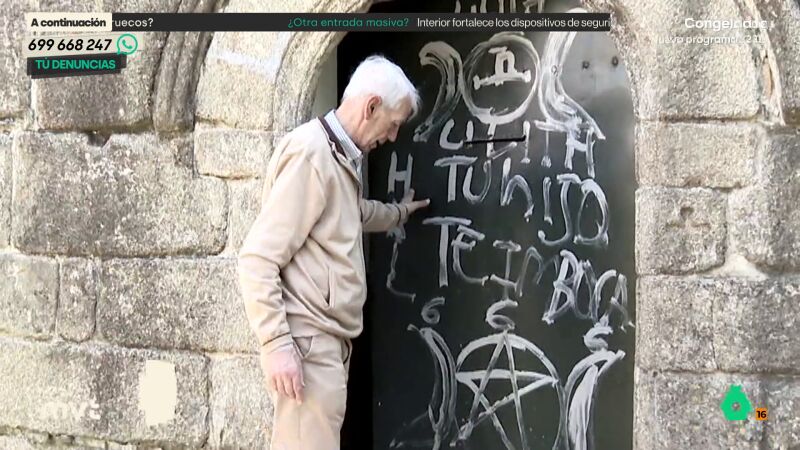 Aparecen unas pintadas sat&aacute;nicas en una iglesia de Ferrol: sospechan que tambi&eacute;n se han llevado a cabo rituales