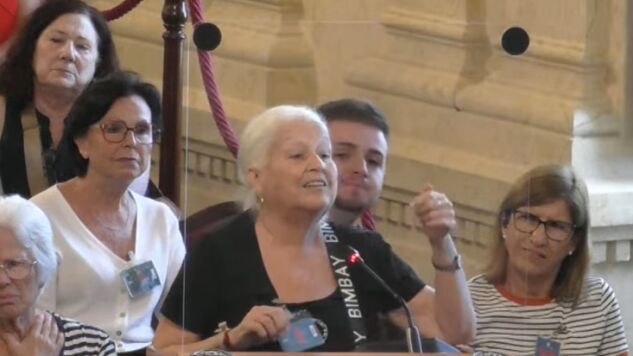 Teresa, desahuciada con 72 a&ntilde;os en M&aacute;laga, clama en el pleno contra el alcalde