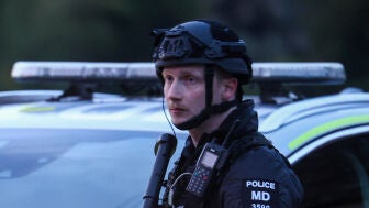 Imagen de un agente en la base a&eacute;rea brit&aacute;nica de Fairford
