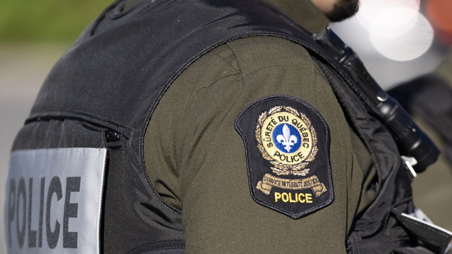 Imagen de archivo de un agente de polic&iacute;a de Quebec