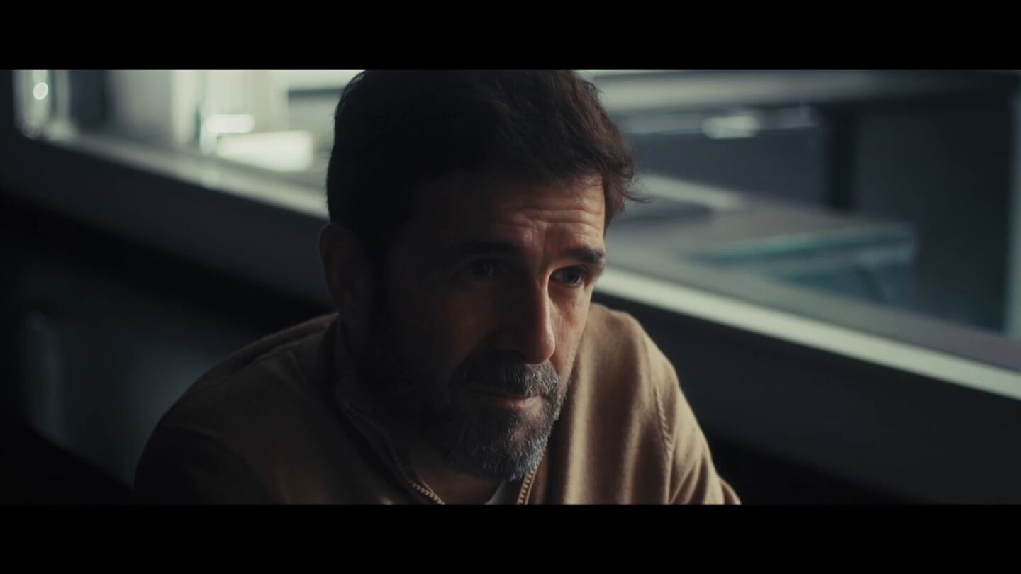 Gonzo, a Rufi&aacute;n tras su eslogan "el que la hace la paga, se llame Antonio o Hassan": "&iquest;Eso no es relacionar migraci&oacute;n con seguridad?"
