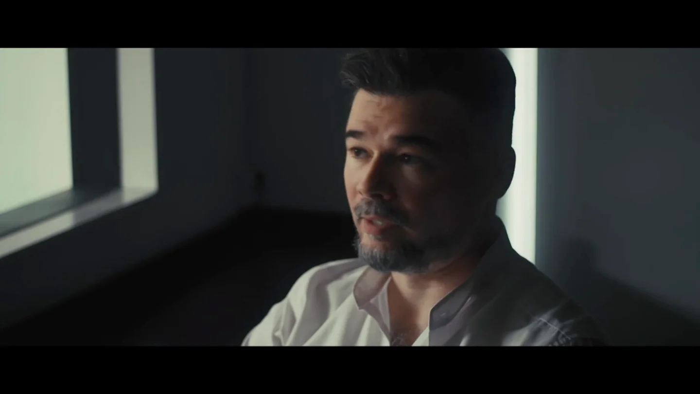 Rufián, sobre su "marcha atrás" a liderar el 'frente de izquierdas' a nivel nacional: "Podría decir 'yo lidero y vosotros me seguís', pero..." Rufián, sobre su "marcha atrás" a liderar el 'frente de izquierdas' a nivel nacional: "Podría decir 'yo lidero y vosotros me seguís', pero..."