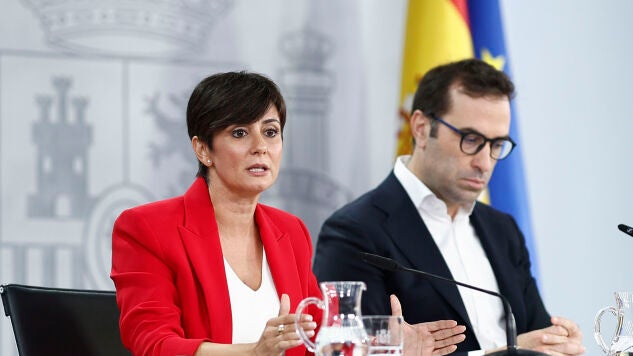 La ministra de Vivienda y Agenda Urbana, Isabel Rodr&iacute;guez, junto al ministro de Econom&iacute;a, Comercio y Empresa, Carlos Cuerpo