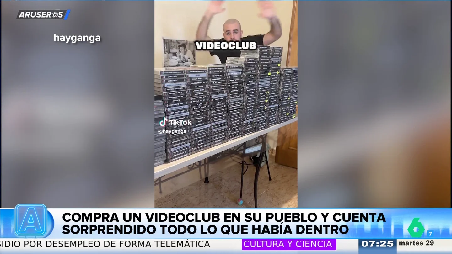 Un joven recuperar parte de la historia de su propio pueblo al comprar un videoclub cerrado desde hace 15 años Un joven recuperar parte de la historia de su propio pueblo al comprar un videoclub cerrado desde hace 15 años