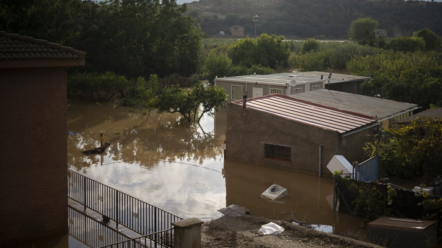 El temporal azota Catalu&ntilde;a y deja zonas de Tarragona inundadas. 