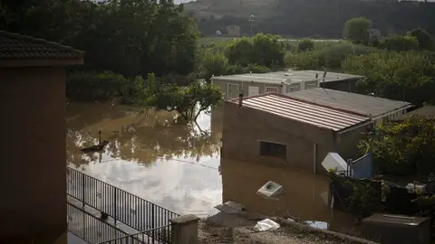 El temporal azota Cataluña y deja zonas de Tarragona inundadas. El temporal azota Cataluña y deja zonas de Tarragona inundadas.