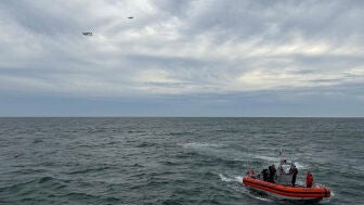La Guardia Costera de Estados Unidos busca restos del avi&oacute;n desaparecido frente a las costas de Nantucket.