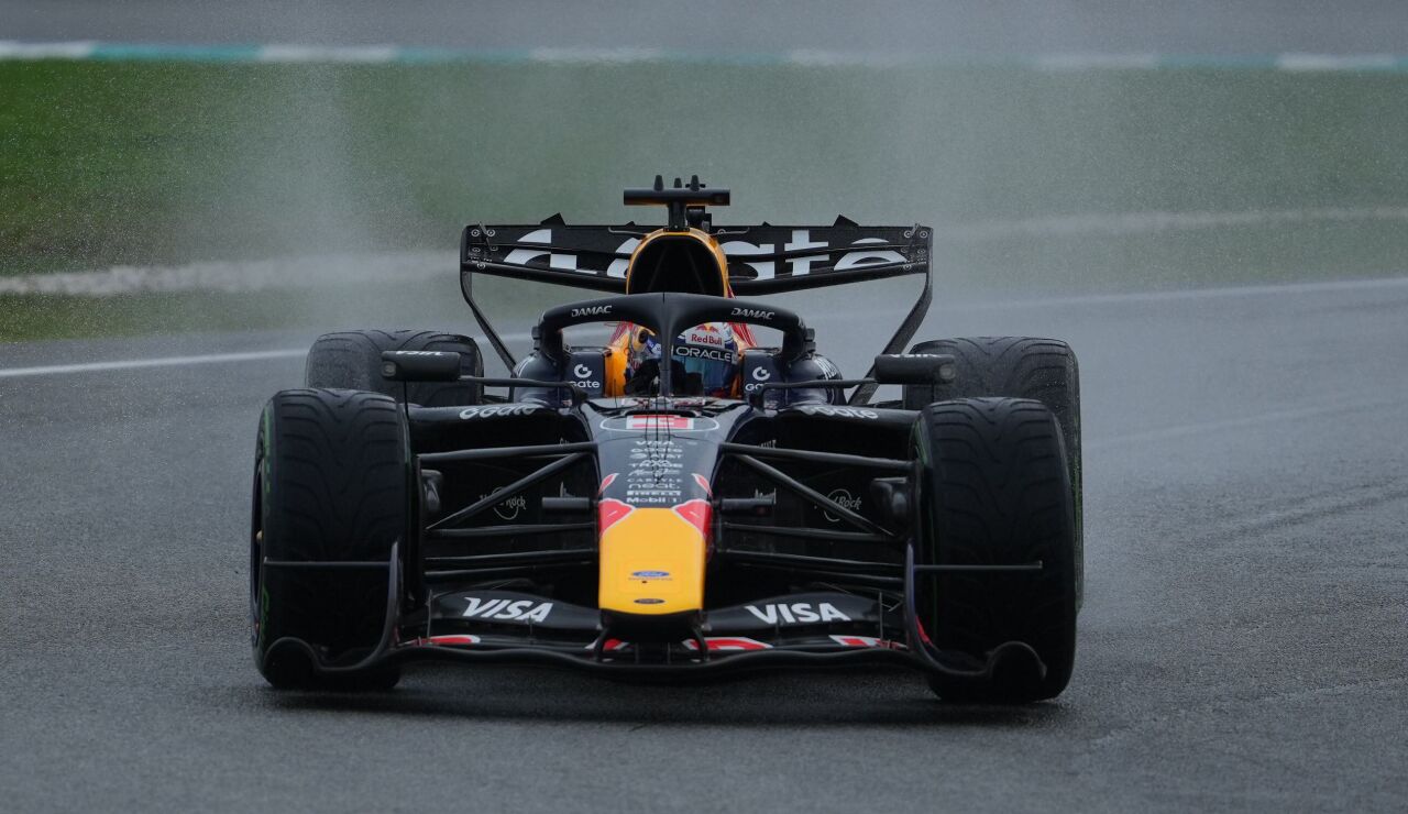 Max Verstappen gana el GP de Bar&eacute;in en Sepang