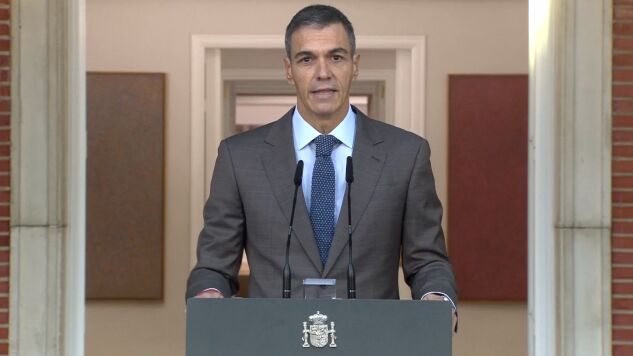 El presidente del Gobierno, Pedro S&aacute;nchez, comparece desde el Palacio de la Moncloa