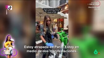 Naomi Campbell subi&oacute; un divertido v&iacute;deo a sus redes sociales en el que aparece con guantes y desinfectante limpiando una bici el&eacute;ctrica de alquiler en Par&iacute;s. Despu&eacute;s, mostr&oacute; sus 'habilidades' con los pedales.