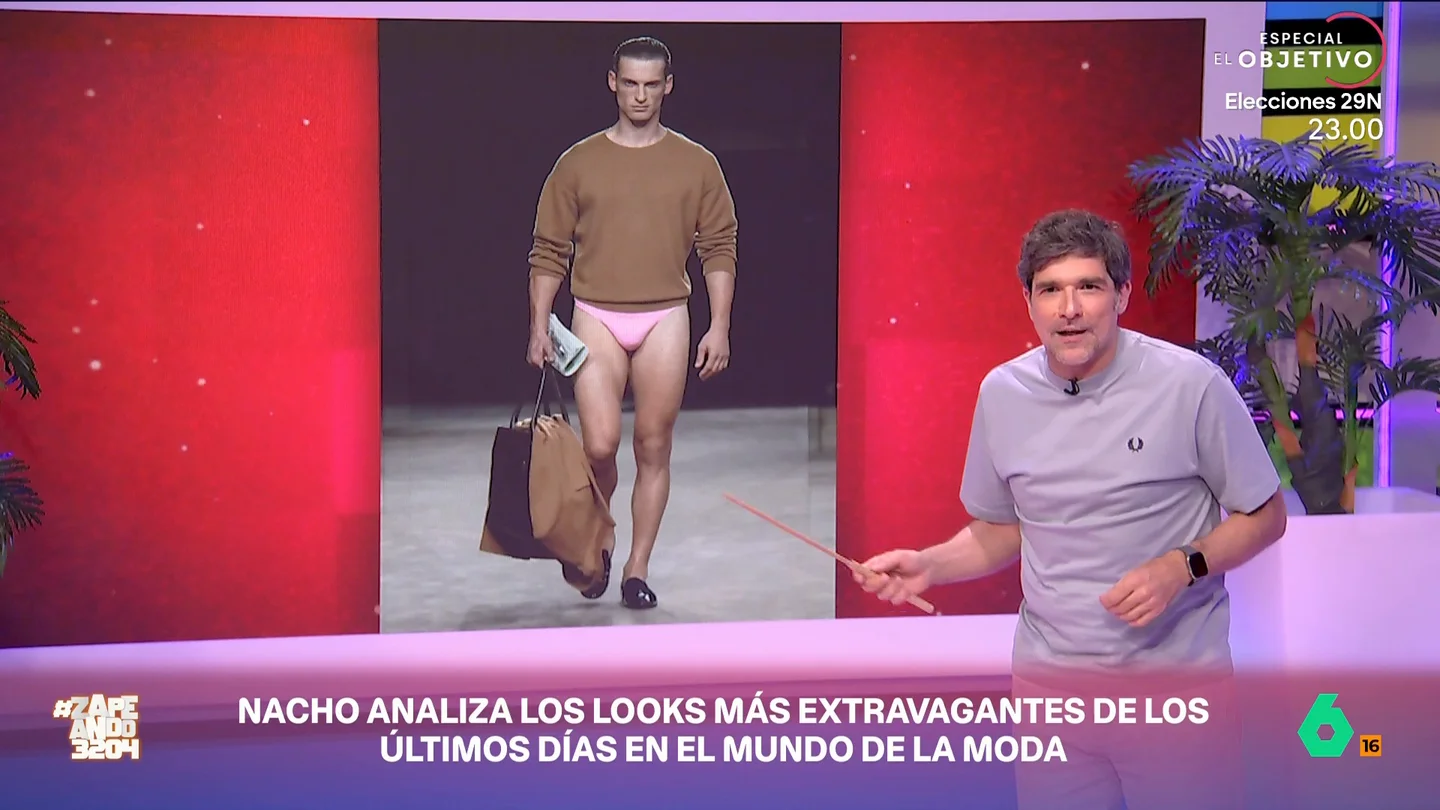 Nacho García analiza los look más extravagantes de la moda: del pelo de Jaden Smith al modelo jersey con calzoncillos de Tom Ford Peinado de 'Ratatouille' de Jaden Smith, look a lo 'Martirio' de Heidi Klum y la colección de entretiempo de Tom Ford donde "al norte de la huevada hace frío, al sur calor". Nacho García lo analiza todo en Zapeando.