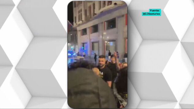 La Polic&iacute;a Nacional detiene a cuatro ultras por agredir a los acampados por la vivienda en Oviedo