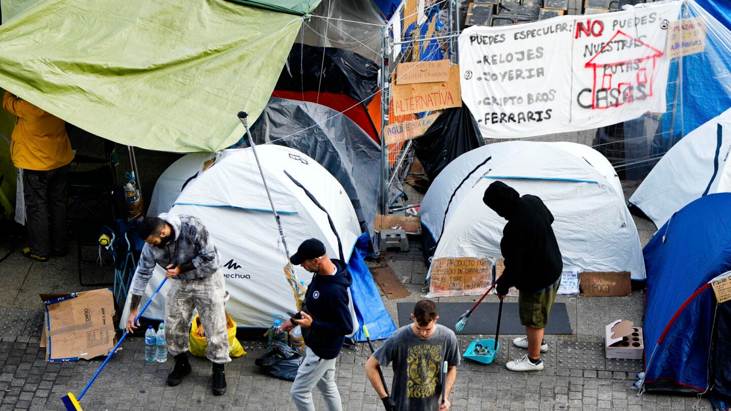 La acampada de la Puerta del Sol ha arrancado una semana m&aacute;s de protestas