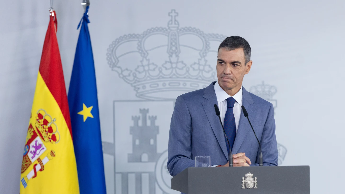 El presidente del Gobierno, Pedro Sánchez, durante una rueda de prensa posterior al Consejo de Ministros, en el Palacio de la Moncloa, a 6 de octubre de 2026, en Madrid (España). El presidente del Gobierno, Pedro Sánchez, durante una rueda de prensa posterior al Consejo de Ministros, en el Palacio de la Moncloa, a 6 de octubre de 2026, en Madrid (España).