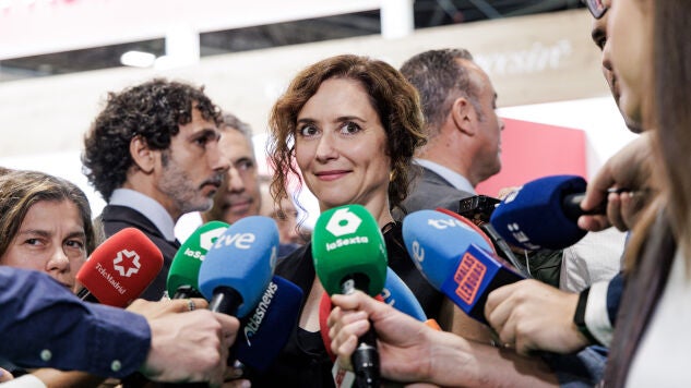 La presidenta de la Comunidad de Madrid, Isabel D&iacute;az Ayuso, durante una visita a la Feria Fruit Attraction 2026, en Ifema Madrid