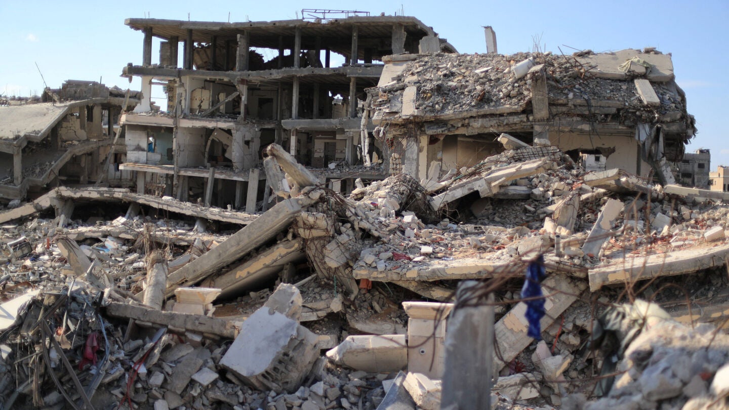 Vista general de edificios residenciales destruidos durante la guerra en la ciudad de Gaza, el 28 de septiembre de 2026.
