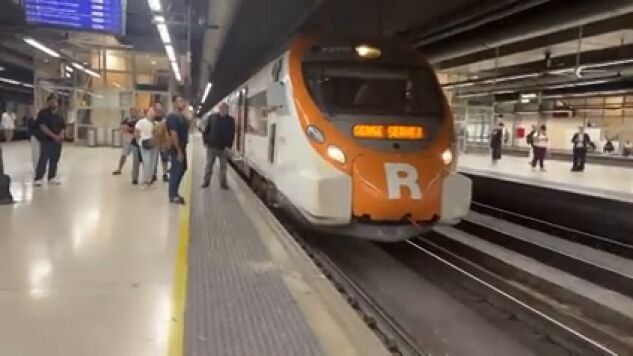 Caos en Rodalies: el servicio, suspendido por el plante de los maquinistas tras el temporal