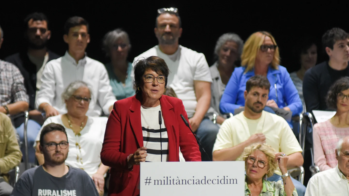 La exconsejera de la Generalitat de Catalunya, Dolors Bassa, interviene en un acto La exconsejera de la Generalitat de Catalunya, Dolors Bassa, interviene en un acto