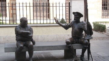 Estatua de Don Quijote y Sancho Panza en Alcal&aacute; de Henares