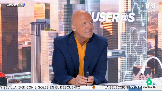 Alfonso Ar&uacute;s confiesa lo que le estresa de algunas series: "Ni tanto, ni tan calvo"
