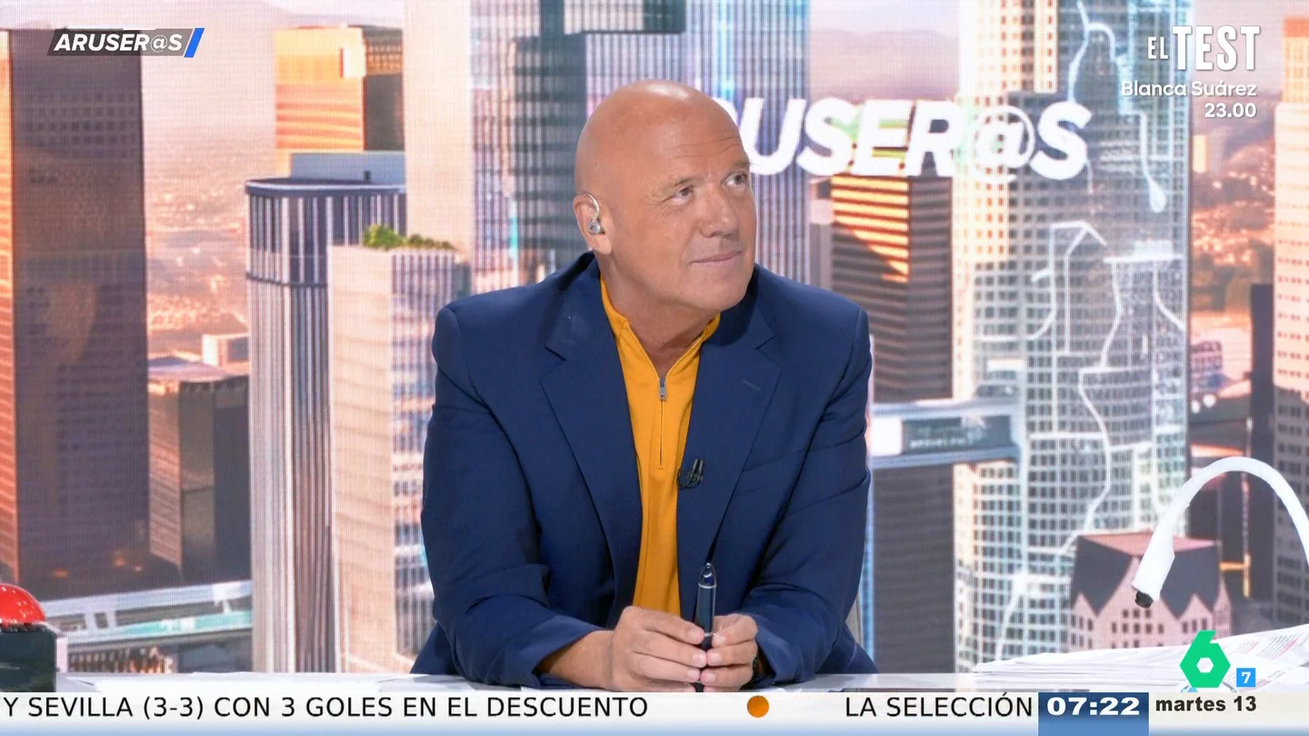 Alfonso Arús confiesa lo que le estresa de algunas series: "Ni tanto, ni tan calvo" Alfonso Arús confiesa lo que le estresa de algunas series: "Ni tanto, ni tan calvo"