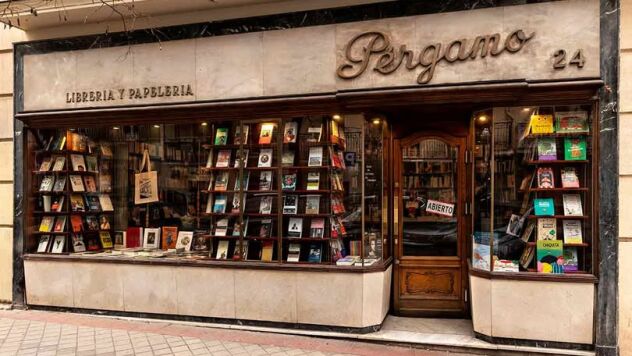 Cierra P&eacute;rgamo, la librer&iacute;a m&aacute;s antigua de Madrid, tras no poder renovar el alquiler