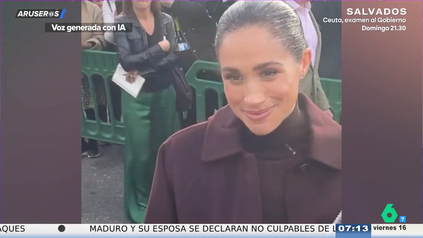 Meghan Markle y el príncipe Harry se dan un baño de masas en su regreso a Reino Unido: "Te entendemos" Meghan Markle y el príncipe Harry se dan un baño de masas en su regreso a Reino Unido: "Te entendemos"