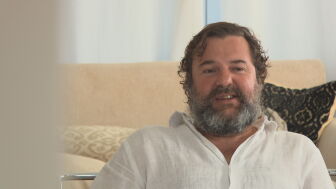 Jacobo Bergareche durante una entrevista con AhoraQueLeo sobre 'T&iacute;o grande', su &uacute;ltimo libro. 