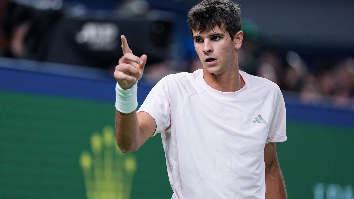 Agónica final en Shanghái: Davidovich remonta a un memorable Jódar y gana su primer Masters 1.000 Agónica final en Shanghái: Davidovich remonta a un memorable Jódar y gana su primer Masters 1.000