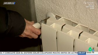 Alfonso Ar&uacute;s bromea sobre cu&aacute;ndo encender la calefacci&oacute;n, seg&uacute;n los expertos : "Con 12 grados en casa..."
