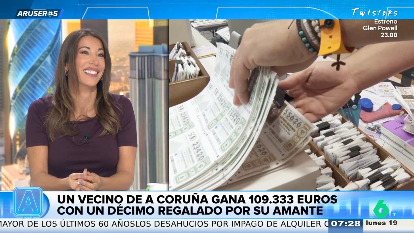 La 'pillada' de una mujer a su marido infiel tras ganar 109.333 euros con un décimo de lotería regalado por su amante La 'pillada' de una mujer a su marido infiel tras ganar 109.333 euros con un décimo de lotería regalado por su amante