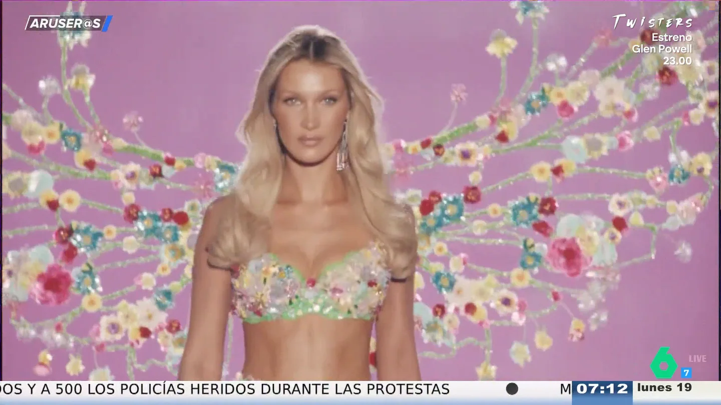 Bella Hadid arranca el desfile de Victoria's Secret con un espectacular look lleno de flores Bella Hadid arranca el desfile de Victoria's Secret con un espectacular look lleno de flores